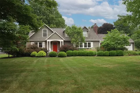 7607 Hunt Ln, Fayetteville, NY 13066