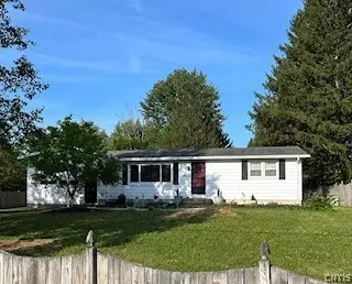 8530 Belnor Dr, Cicero, NY 13039