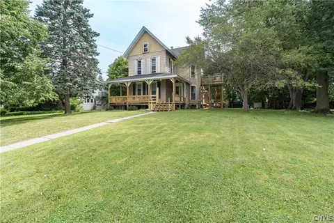 1209 Washington St, Watertown, NY 13601