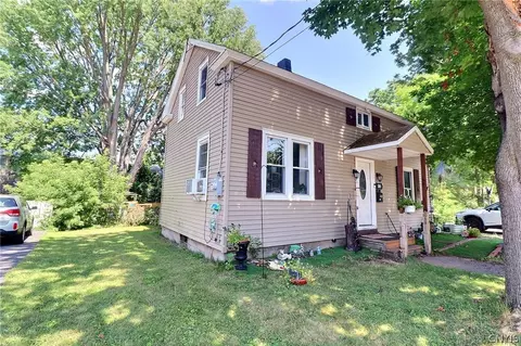 9 Redfield Ave, Whitestown, NY 13492