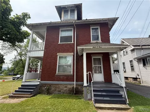 1203 Noyes St, Utica, NY 13502
