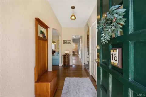 3401 James St #16, Syracuse, NY 13206