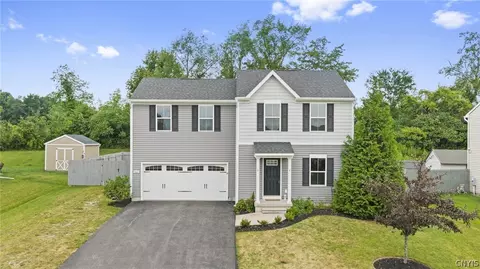 8661 Cobalt Dr, Cicero, NY 13039