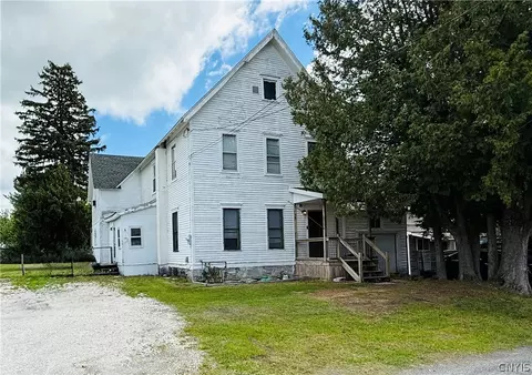 39 Factory St, Gouverneur, NY 13642