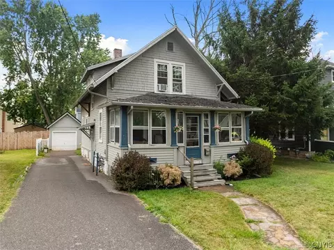 417 Franklin St, Oneida, NY 13421