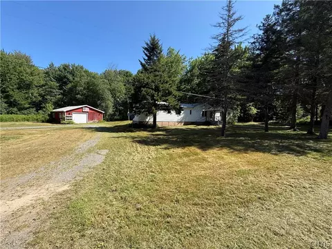359 New Scriba Dr, Orwell, NY 13144