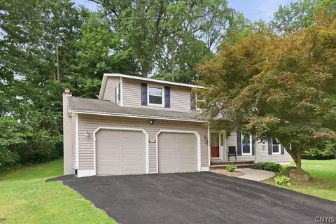 4192 Fireside Cir, Liverpool, NY 13090