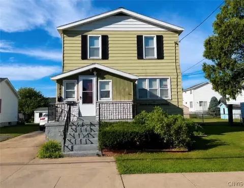 1817 Copperfield St, Utica, NY 13501