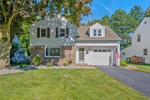 114 Downing Rd, Syracuse, NY 13214