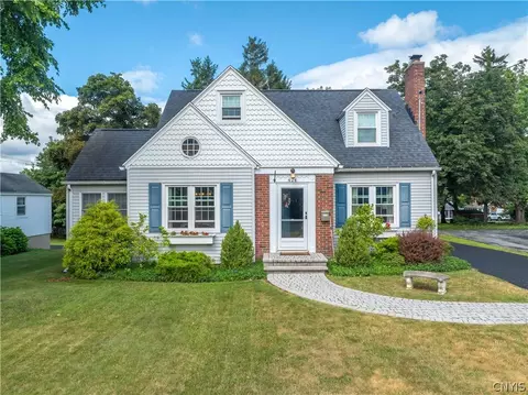 424 Cherry Rd, Geddes, NY 13219