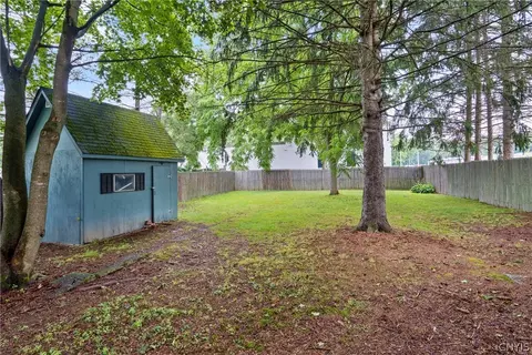Exterior - 37 E Oneida St, Lysander, NY 13027 photo 3 of 4