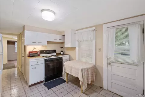 Kitchen - 37 E Oneida St, Lysander, NY 13027 photo 1 of 2