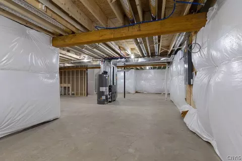 Entry Way - Undisclosed, Lysander, NY 13027 photo 11 of 12