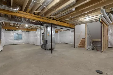 Entry Way - Undisclosed, Lysander, NY 13027 photo 12 of 12