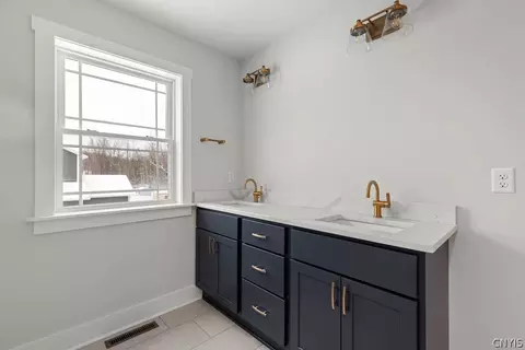 Bath - Undisclosed, Lysander, NY 13027 photo 3 of 4