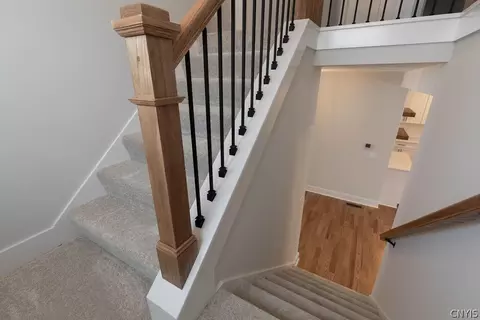 Entry Way - Undisclosed, Lysander, NY 13027 photo 8 of 12