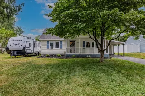 107 Williams St, North Syracuse, NY 13212