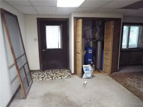 Entry Way - 203 Deep Springs Dr, Sullivan, NY 13037 photo 9 of 9