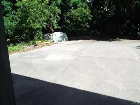 Exterior - 203 Deep Springs Dr, Sullivan, NY 13037 photo 3 of 12
