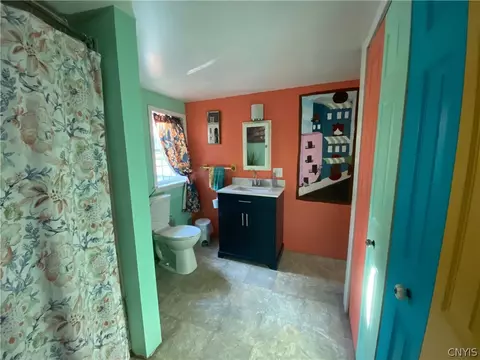 Bath - 25 Washer Rd, Schroeppel, NY 13135 photo 1 of 3