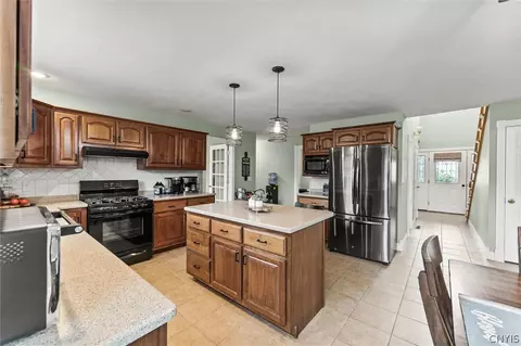 Kitchen - 115 Hunt Valley Rd, Oneida, NY 13421 photo 1 of 3