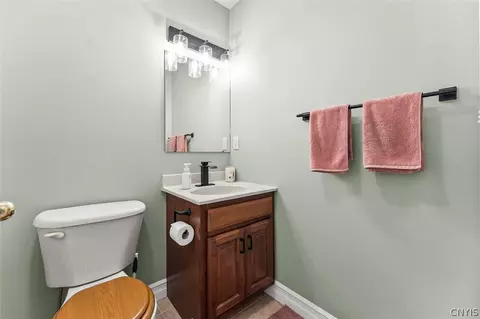 Bath - 115 Hunt Valley Rd, Oneida, NY 13421 photo 1 of 4