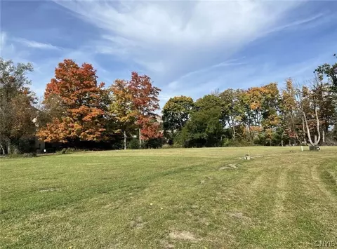 113 Southgate Rd, Utica, NY 13501