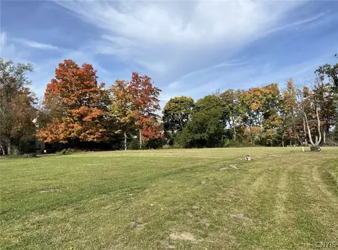 113 Southgate Rd, Utica, NY 13501