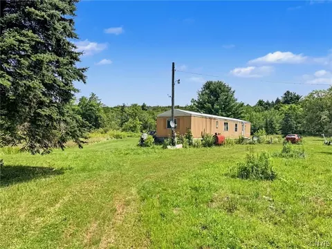 6097 Baldwin Corners Rd, Cincinnatus, NY 13040