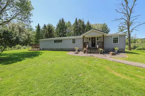 4279 Blue Creek Rd, Munnsville, NY 13409