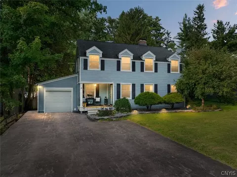 405 Salt Springs St, Fayetteville, NY 13066