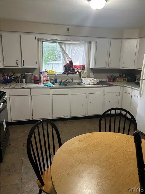 Kitchen - 175 Forest Ave, Syracuse, NY 13205 photo 2 of 2
