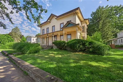 36 W Genesee St, Lysander, NY 13027