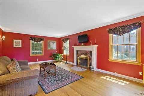 Living - 431 Sylvan St, Oneida, NY 13421 photo 2 of 3