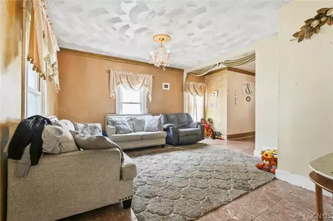 Entry Way - 431 Stone St, Oneida, NY 13421 photo 1 of 5