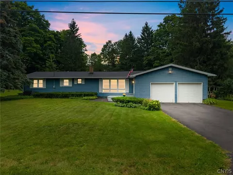 2960 Sentinel Heights Rd, Lafayette, NY 13084
