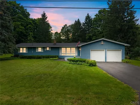 2960 Sentinel Heights Rd, Lafayette, NY 13084