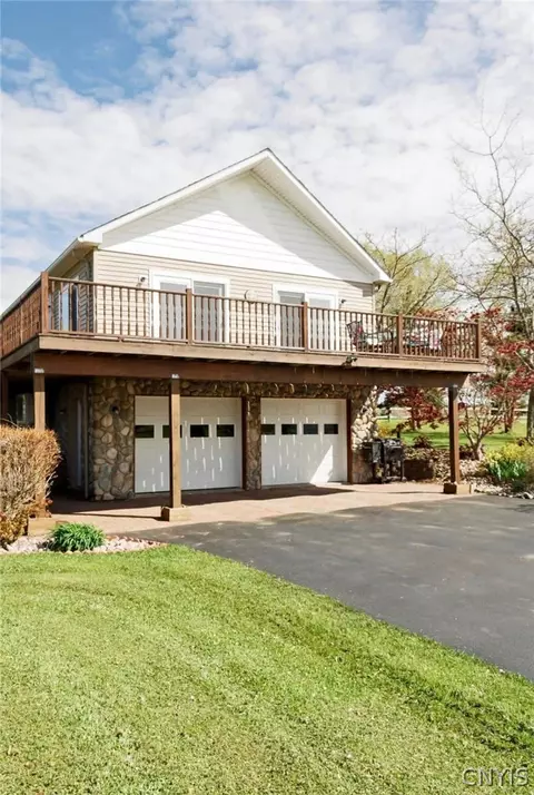 43280 Martusewicz Ln, Orleans, NY 13607