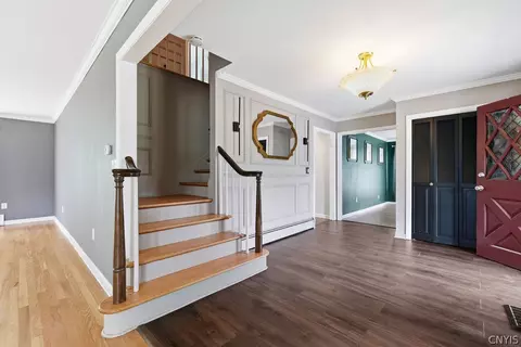 Entry Way - 5190 Winterton Dr, Fayetteville, NY 13066 photo 4 of 7