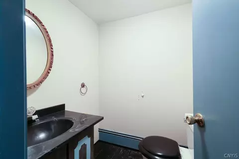 Bath - 5190 Winterton Dr, Fayetteville, NY 13066 photo 5 of 5