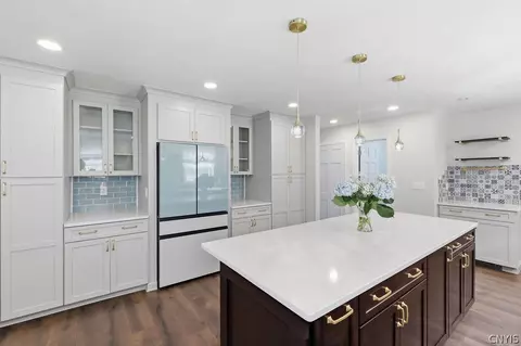 Kitchen - 5190 Winterton Dr, Fayetteville, NY 13066 photo 9 of 13