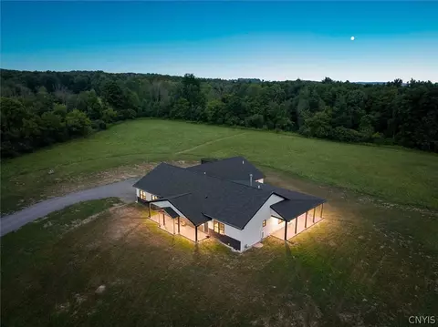9368 Chapman Rd, New Hartford, NY 13413
