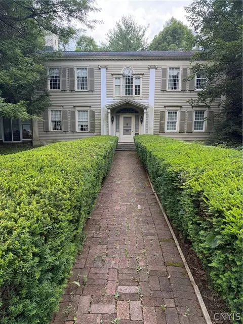 7 Reynolds Ave, Cortland, NY 13045