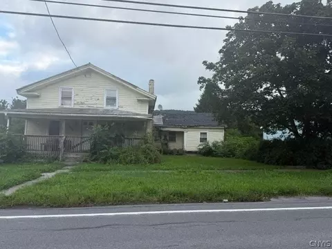 5300 West Rd, Stockbridge, NY 13409