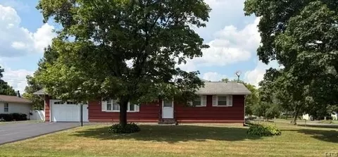 4875 Thornwood Dr, Salina, NY 13088