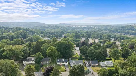 View/Area - 108 Sutton Dr, Syracuse, NY 13219 photo 4 of 6