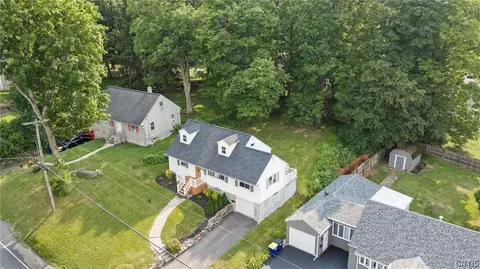 View/Area - 108 Sutton Dr, Syracuse, NY 13219 photo 2 of 6