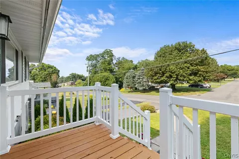 Exterior - 108 Sutton Dr, Syracuse, NY 13219 photo 2 of 4