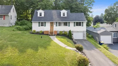 108 Sutton Dr, Syracuse, NY 13219