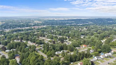 View/Area - 108 Sutton Dr, Syracuse, NY 13219 photo 6 of 6